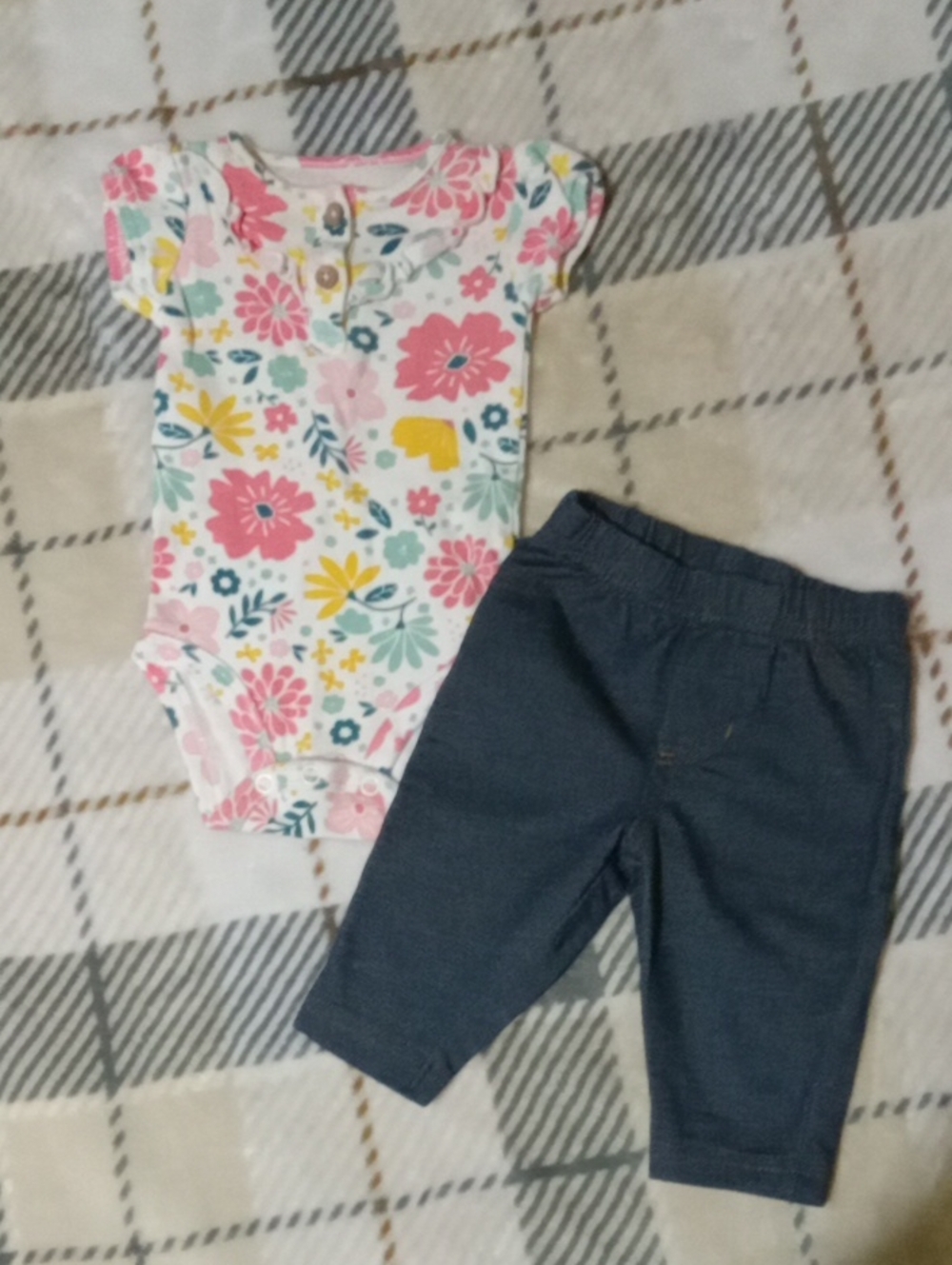 Floral Baby Bodysuit and Navy Jeans Set